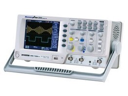 Digital storage oscilloscope  2 channels  70MHz  Color display   7 ns 
