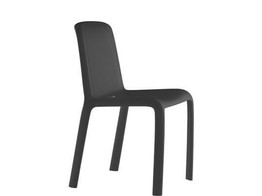 STOEL  VOLLEDIG IN POLYPROPYLEEN- SNOW 300 SC