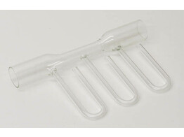 GLAS-VENTURIROHR MIT DREI EINGEBAUTEN MANOMETERN.