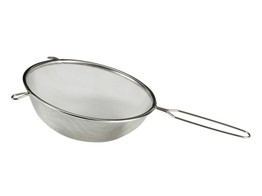 KITCHEN SIEVE 20 CM