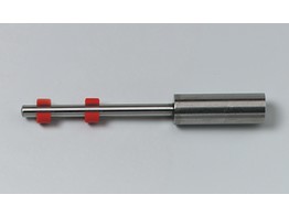 ACHSE AN STAB  MIT 2 KLEMMBUCHSEN