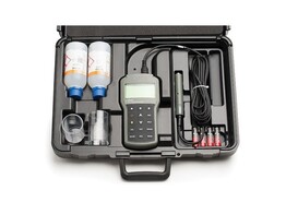 WATERPROOF PORTABLE EC/TDS/RESISTIVITY/SALINITY METER