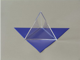 TETRAHEDRON WITH MOVABLE NET OF SURFACE