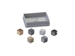 ENSEMBLE DE CUBES DE MEME VOLUME DONT 5 METALLIQUES  AL  FE  ZN  CU  PB  ET 1 EN BOIS